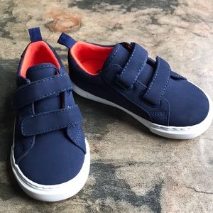 New never Worn Gap shoes